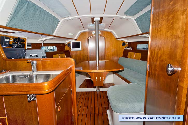 B&egrave;n&egrave;teau Oceanis 321